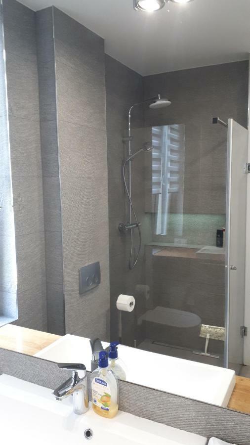 Luxury Apartment With Own Parking Хожув Экстерьер фото